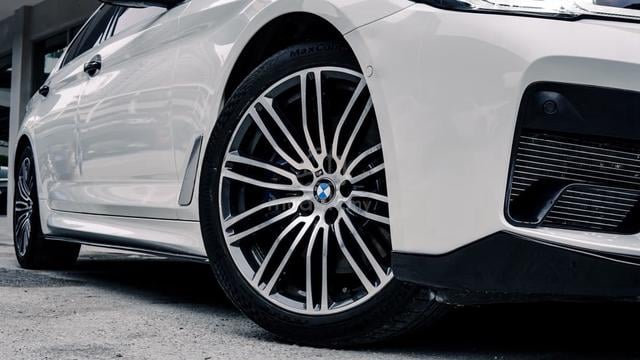 Bmw 530i 2.0 MSPORT G30 CONVERT M5 LCI S.ROOF 2018 - 5