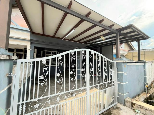 Taman Megah Ria Single Storey House For Rent 1