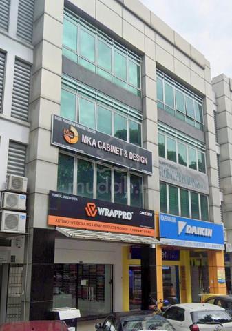 High Exposure Shop Lot! Crowded! High Traffic! Bandar Puteri Puchong 1