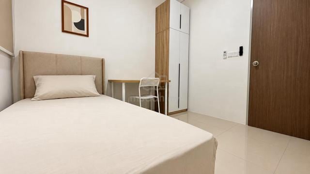 Cozy Single Room for Rent @ Zen 6 Condominium (Near to Queensbay Mall) 1