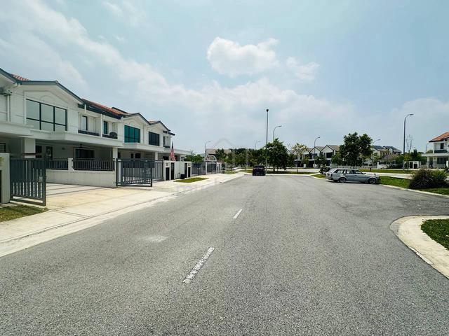FACING OPEN | Freehold Double Storey | Kasih Residence Bangi 1