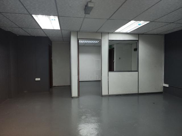 Diamond Square level 2 partition room aircon 3