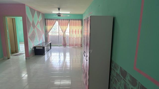 Flora Damansara 1