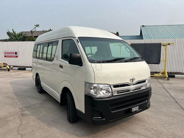 2012 Toyota HIACE 2.5 HIGH ROOF (M) - 2