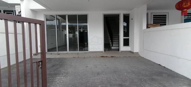 (Facing open) 2storey Dayana Nilai Impian 1