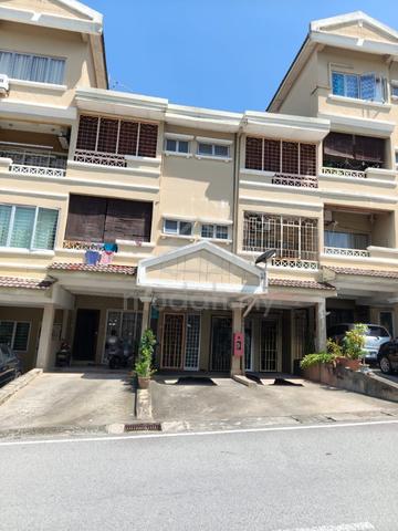 Sri Mahligai Townhouse for sale 1