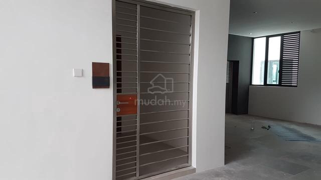 Mira Residence 1