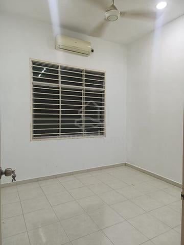Melaka Tanjong Kling 1-Storey Terraced House For Rent 1