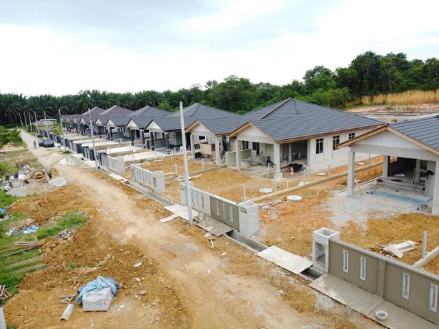 Semi-d banggol karah, serada (tepi masjid banggol karah) 1