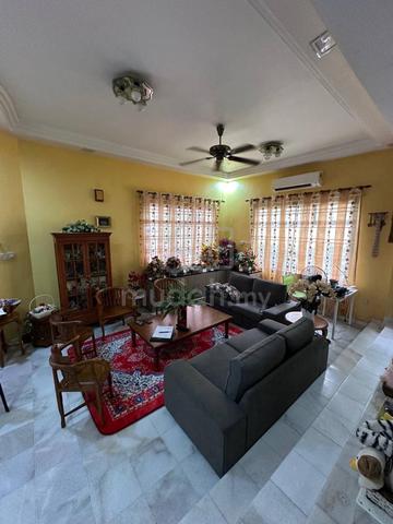 ROOM FOR RENT - TAMAN UNIVERSITI SEMI DETACHED HOUSE (Rent) 1