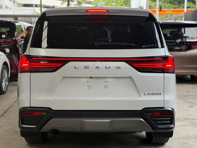 2023 Lexus LX600 3.4 EXECUTIVE (A)/FREE 8 YRS WARR - 4