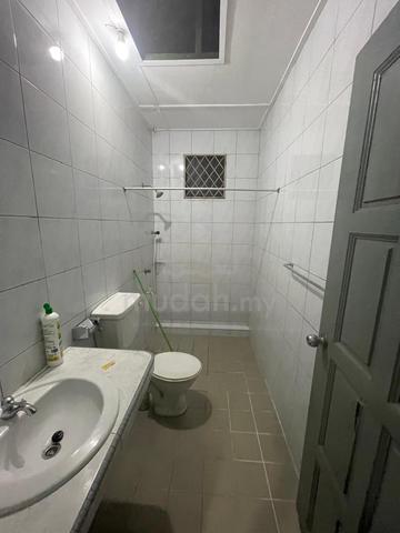 Room For Rent 1