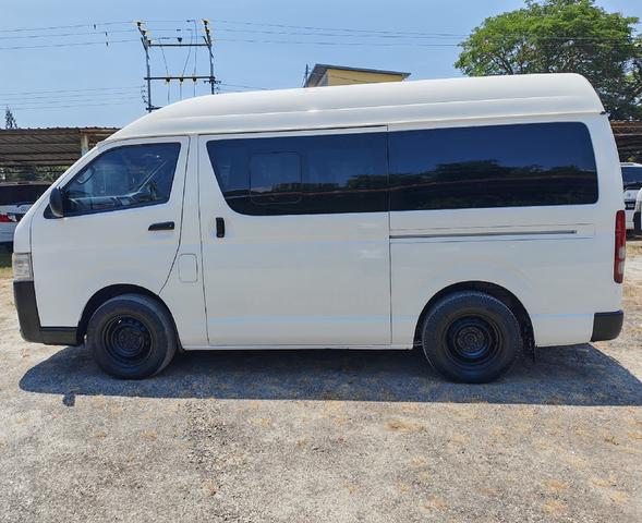 2016 Toyota HIACE 2.5 ENHANCED (M) - 3