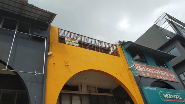 MELAKA RAYA Newly Renovated 2nd Floor Shoplot Unit TO LET📢 1