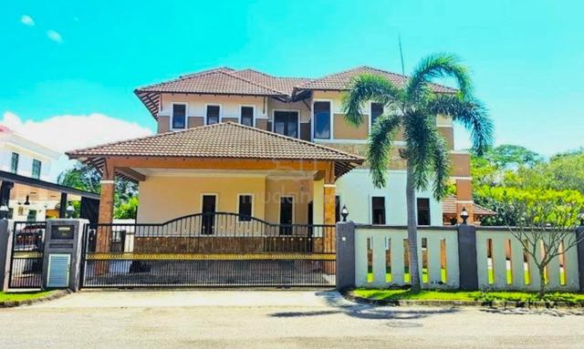 BUNGALOW 2 TINGKAT WARISAN SETIA | FREEHOLD | KOTA WARISAN, Sepang 1