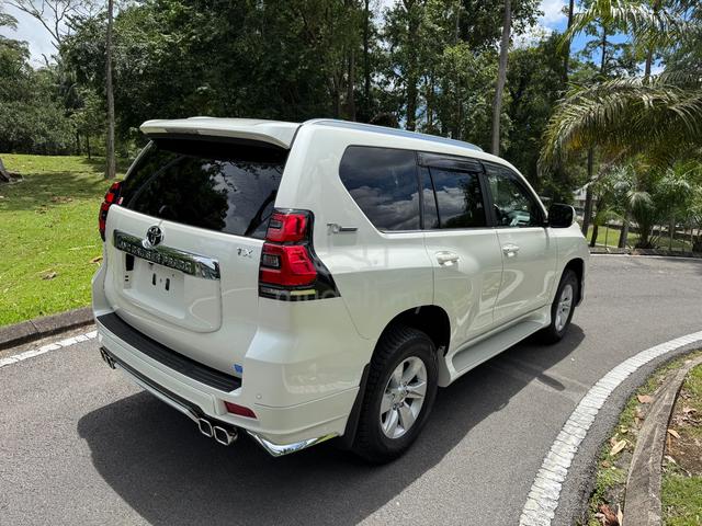 Toyota LANDCRUISER PRADO 2.8 TXL DIESEL (7 Seater) - 4