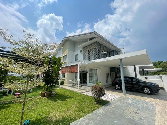 CORNERLOT Teres Dua Tingkat Timur@Enstek Bandar Enstek Nilai 1