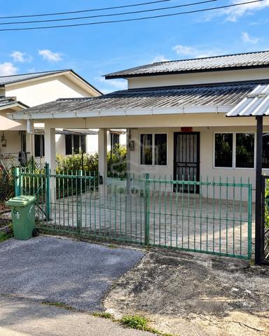 Single Storey Corner at Taman Puteri, Moyan 1