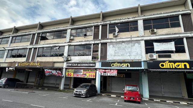 UNDERVALUED 3 Storey Shoplot - Matang Hub, Metrocity, Matang Jaya 1