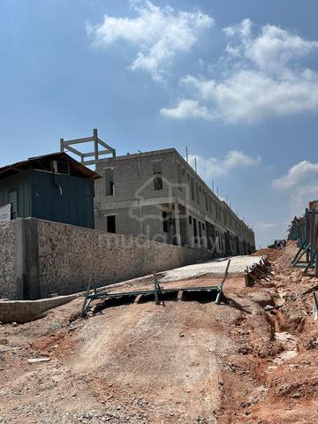 Rumah Baru 2 Tingkat Teres di Lukut (20'x73') LUKUT TOWN 1