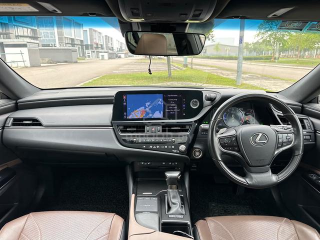 2021 Lexus ES250 2.5 LUXURY MY19 XZ10 (A) Facelift - 4