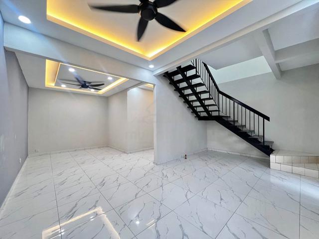 FACING OPEN🔥 Jalan Kesumba Bukit Beruntung 1
