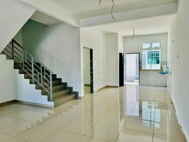 New FREEHOLD 2 Storey Terrace / Semi-D Tanjung Kling Klebang Gated 5