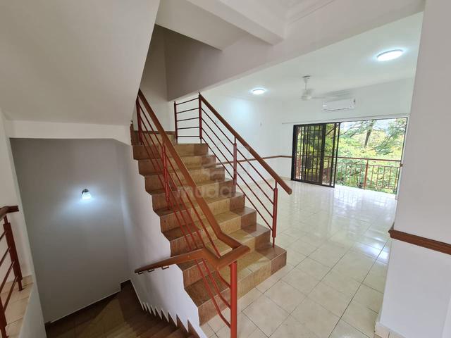 Villa Laman Tasik @ Bandar Sri Permaisuri 1