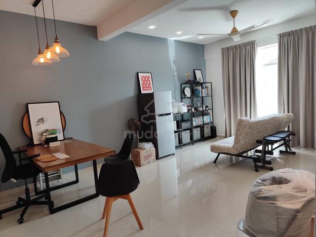 Taman Suria Vista Townhouse | Payaterubong 1