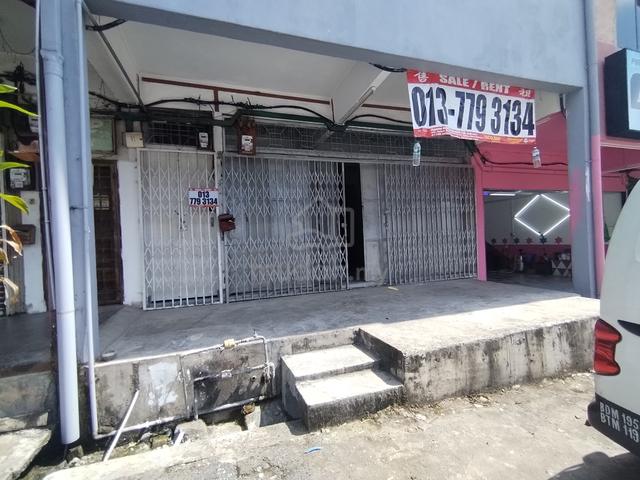 Sri Skudai 2 sty shophouse 22x70 suitable for any business & hostel 3