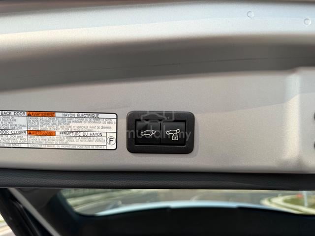 2025 Toyota COROLLA CROSS 1.8 V SPEC FACELIFT - 4