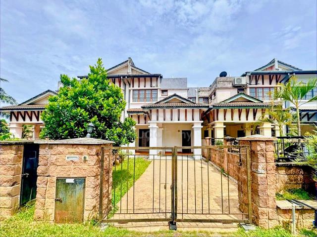 FREEHOLD 22X85 RARE🔥 2 Storey Jalan Kubah Bukit Jelutong U8 Shah Alam 1