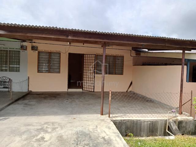 Melaka Merlimau Partially Furnished Terraced House For Rent 1