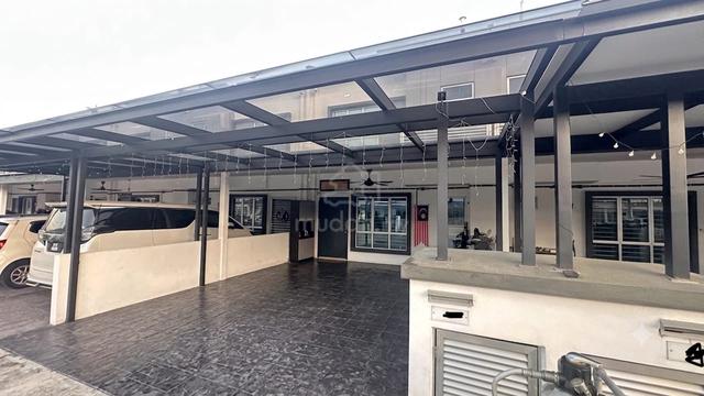 Cybersouth Dengkil Double Storey House Fully Extended Kitchen FOR RENT 1