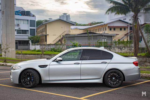 2011 Bmw M5 4.4 (CBU) F10 (A) - 2