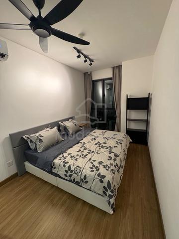 Fully Furnished  Master Room Ensuite Bathroom 1