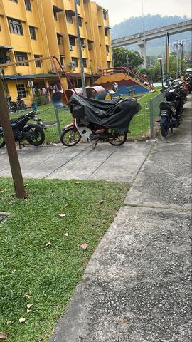 Flat Pkns 1