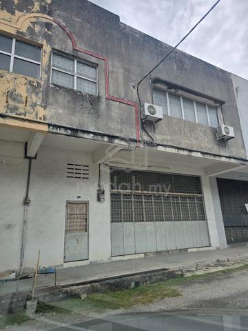Terrace Factory Kawasan Perindustrian Pengkalan Perak 1