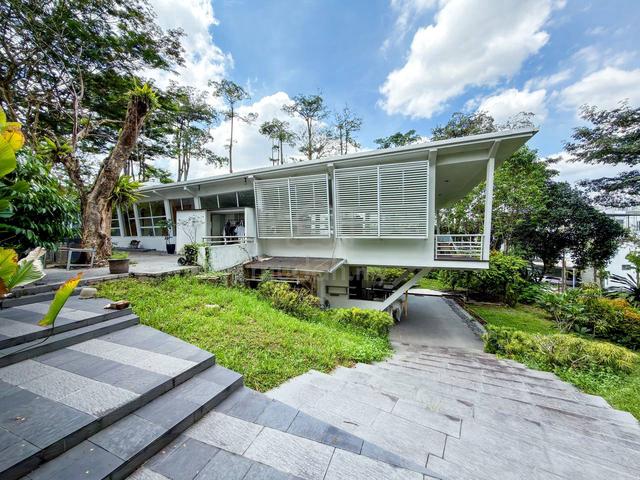 HUGE LAND! 1.5 Storey Bungalow, Sierramas, Sungai Buloh 1