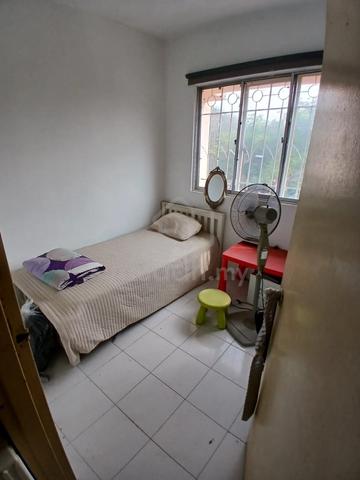 Pangsapuri Carmila 1