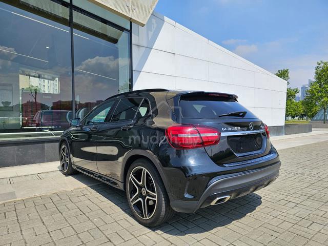 2019 Mercedes Benz GLA250 4MATIC AMG - Full Spec - 3
