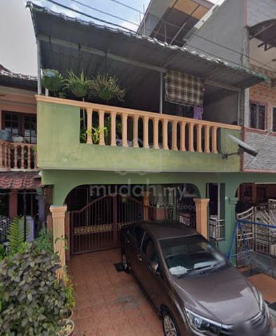 Rumah Teres di Taman Medan PJS 2 1