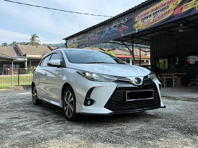 2023 TOYOTA YARIS 1.5G FACELIFT U.WARRANTY LOW Mil - 3