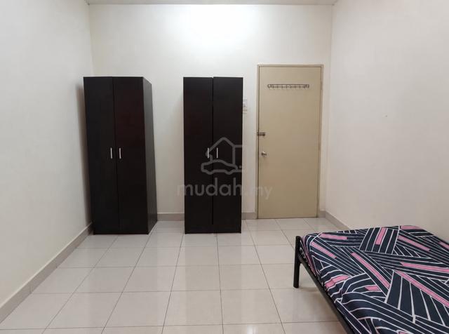 Bilik Single Wanita Muslimah Bandar Botanik 1