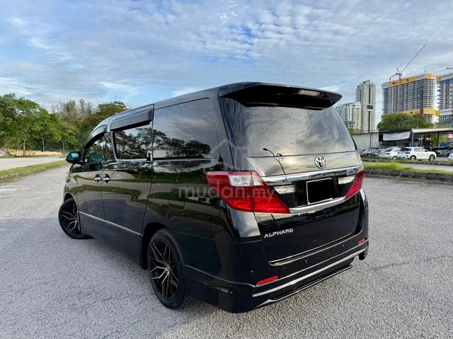 2011 Toyota ALPHARD 2.4 G (A) WOW HOME THEATER - 2