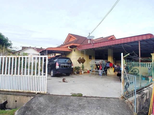 CORNER LOT! 1 Storey Terrace, Bandar Springhill, Port Dickson 1