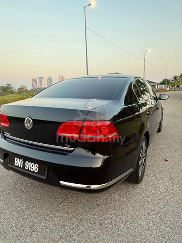 2015 Volkswagen PASSAT 1.8 TSI (CKD) ENHANCED (A) - 2