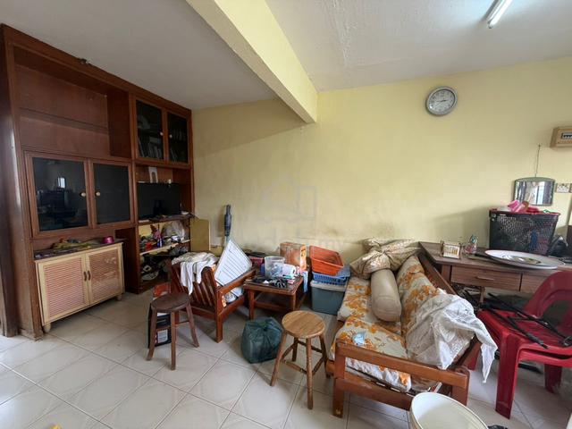 Tun Aminah Flat 1