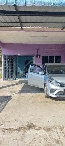 Rumah Teres 1 Tkt Lot Tepi Di Tmn Jambu, Pekan Phg Untuk Disewa 1