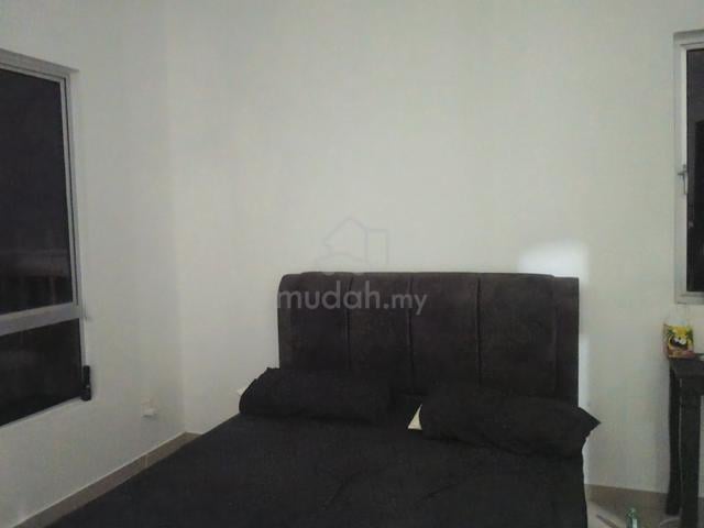 Rumah Double Storey End Lot Untuk Disewakan Di Kota Warisan 1